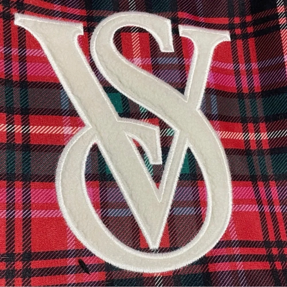 Victoria's Secret Holiday Plaid Tote Bag - Red and White with fleece trim NWT
